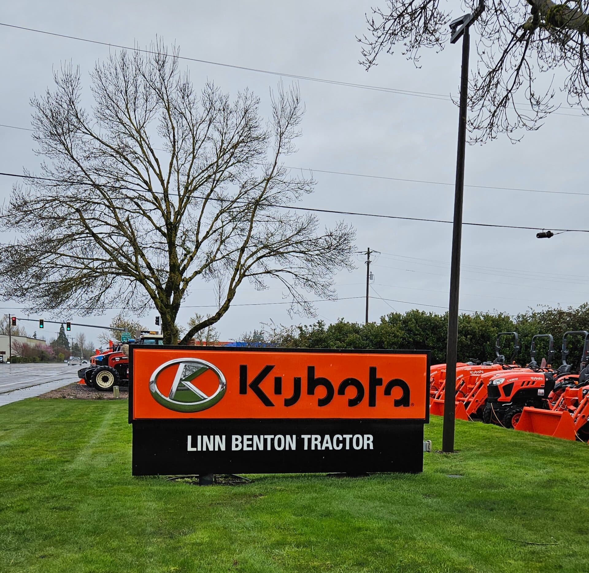Linn Benton Tractor