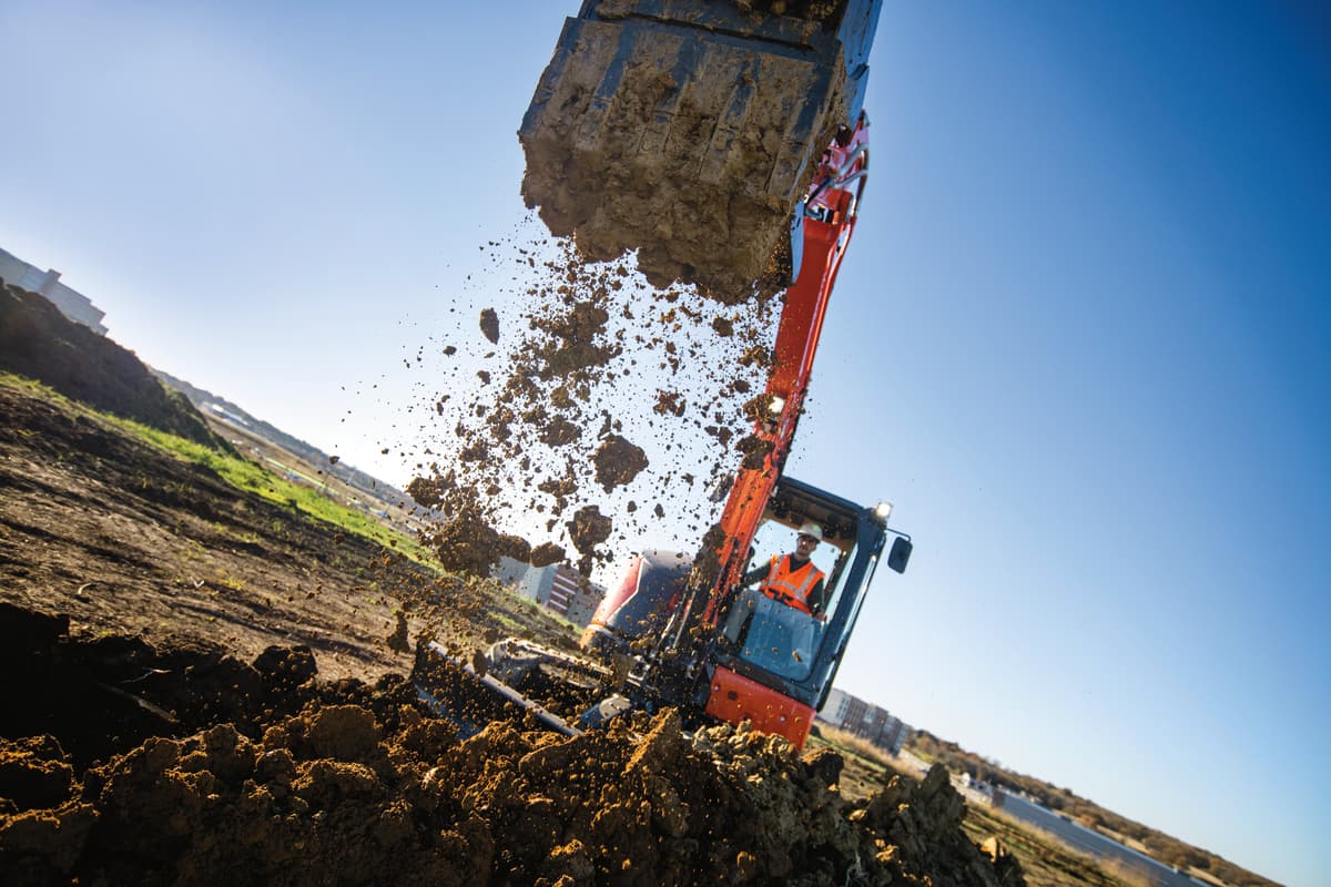 Kubota U48 digging