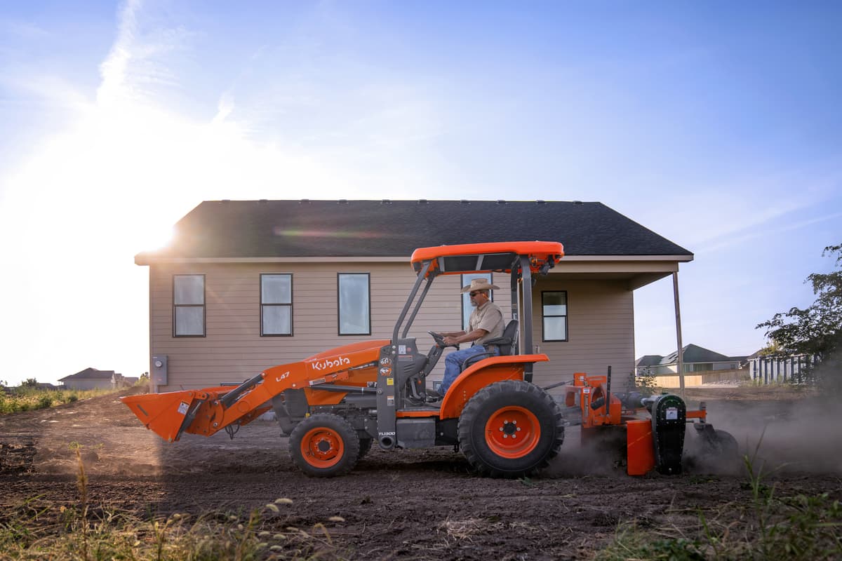 Kubota L47 Tractor Loader Backhoe